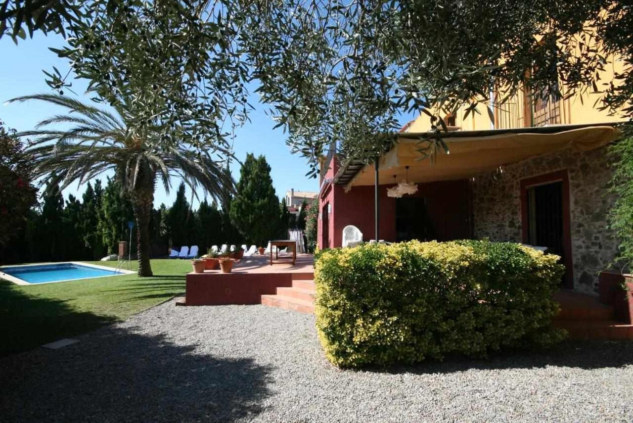 Casa rural alquiler íntegro Cal Sisco para 15 personas Vilamaniscle Exterior foto
